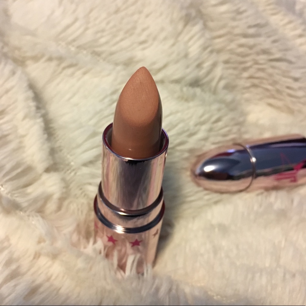 LE Summer Jeffree Star lipstick